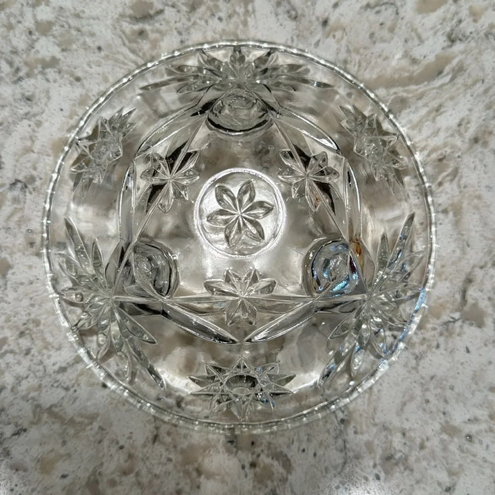 VINTAGE 1960’s~ANCHOR HOCKING~STAR OF DAVID~FOOTED BOWL~VINTAGE CONDITION~G13